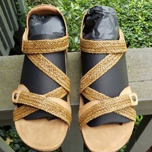 Women's Taos Footwear Trulie Sandals sz 9